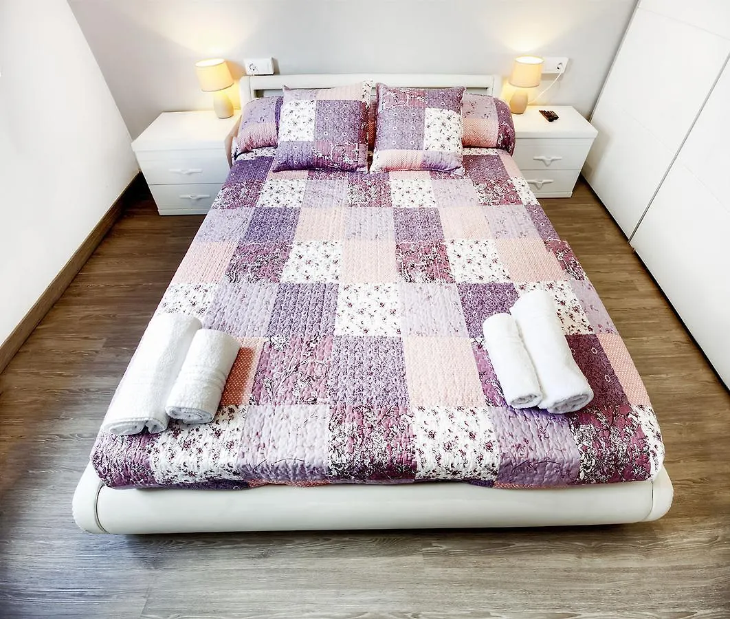 Sequia Deluxe Apartment 지로나